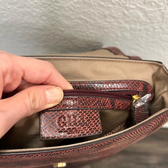 $226.00 G.I.L.I. Leather Printed Saddle Bag Red Python Snakeskin - Picture 15 of 16